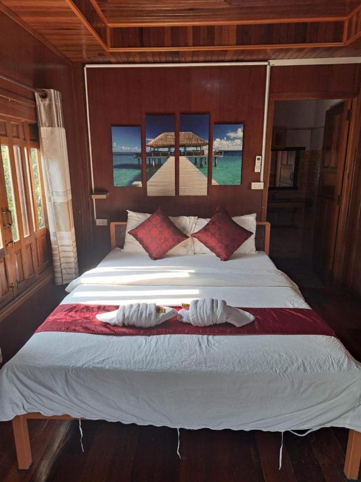 Chomduen Phu Kao Resort Non Sang Habitación foto